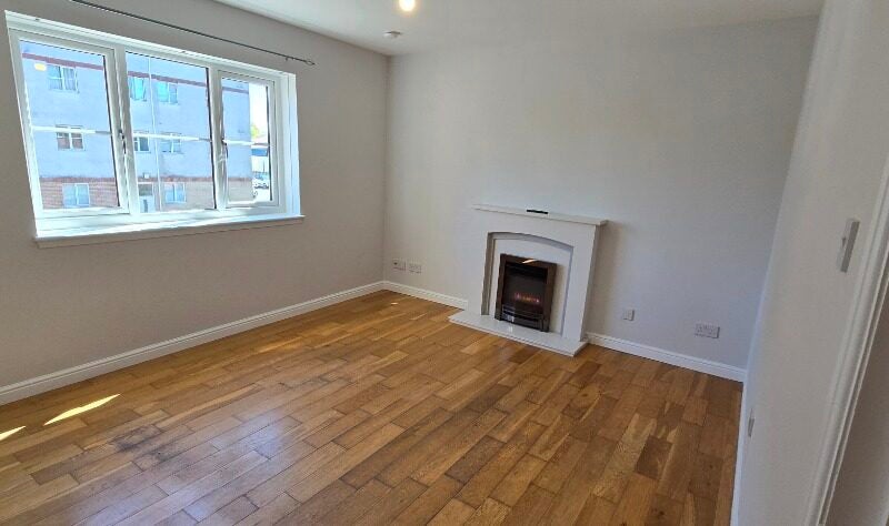 Flat Eversley Street in Glasgow