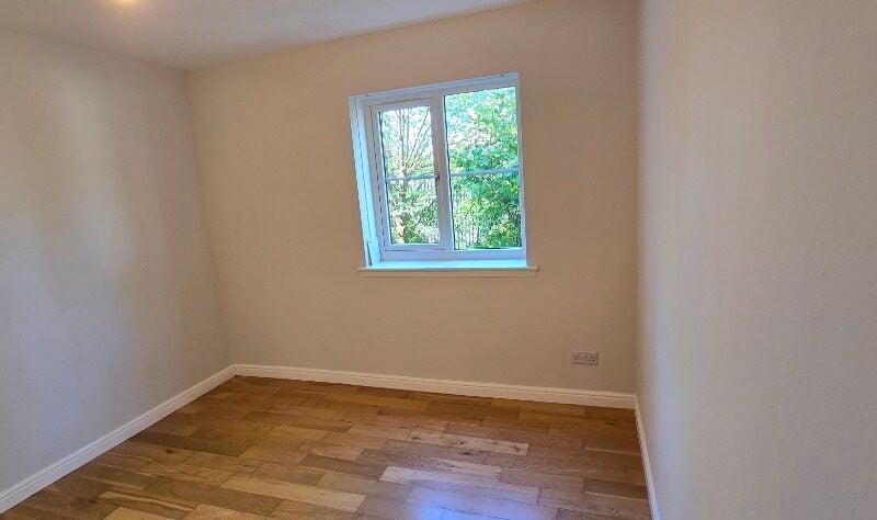 Flat Eversley Street in Glasgow