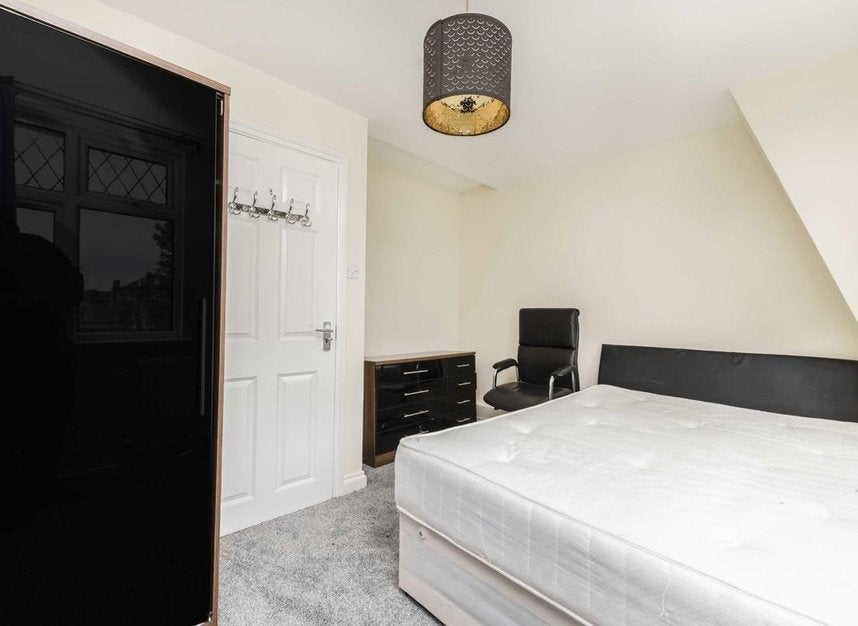 Flat Glenroy Street in Greater London