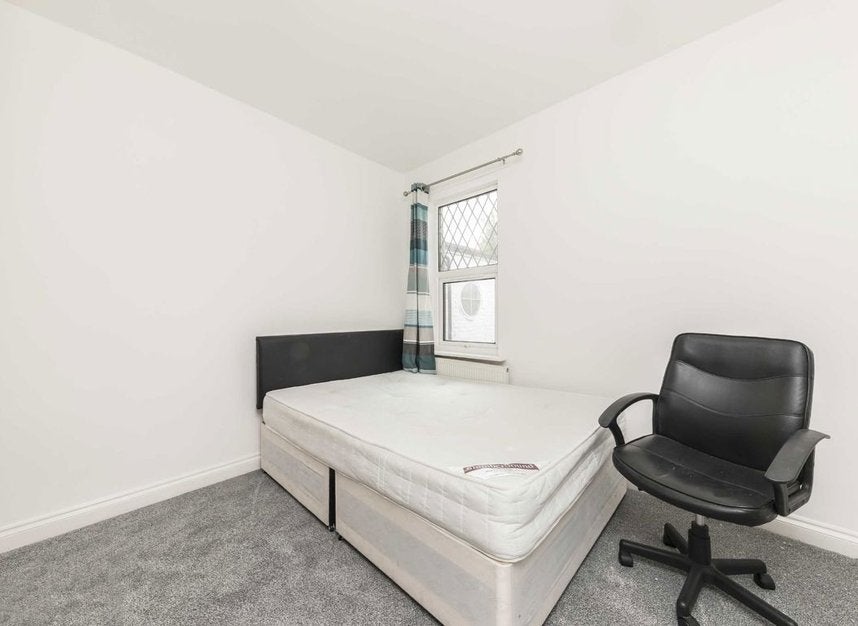 Flat Glenroy Street in Greater London
