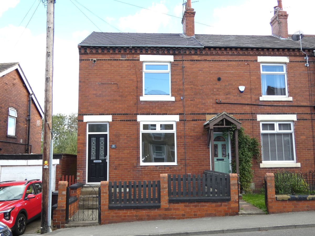 House Common Lane in Leeds