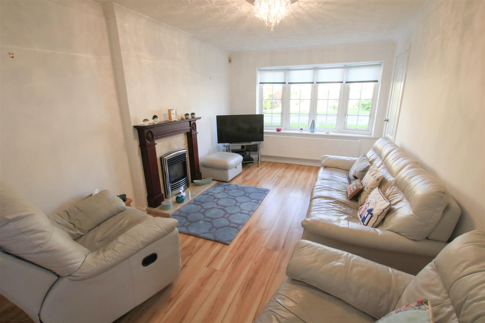 House Redhall Close in Doncaster