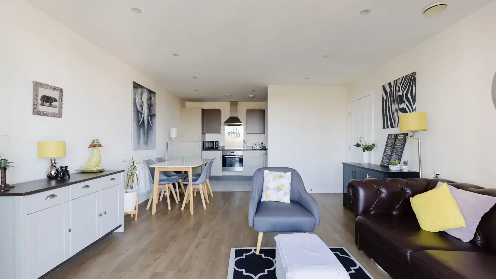 Flat Chrisp Street in Greater London