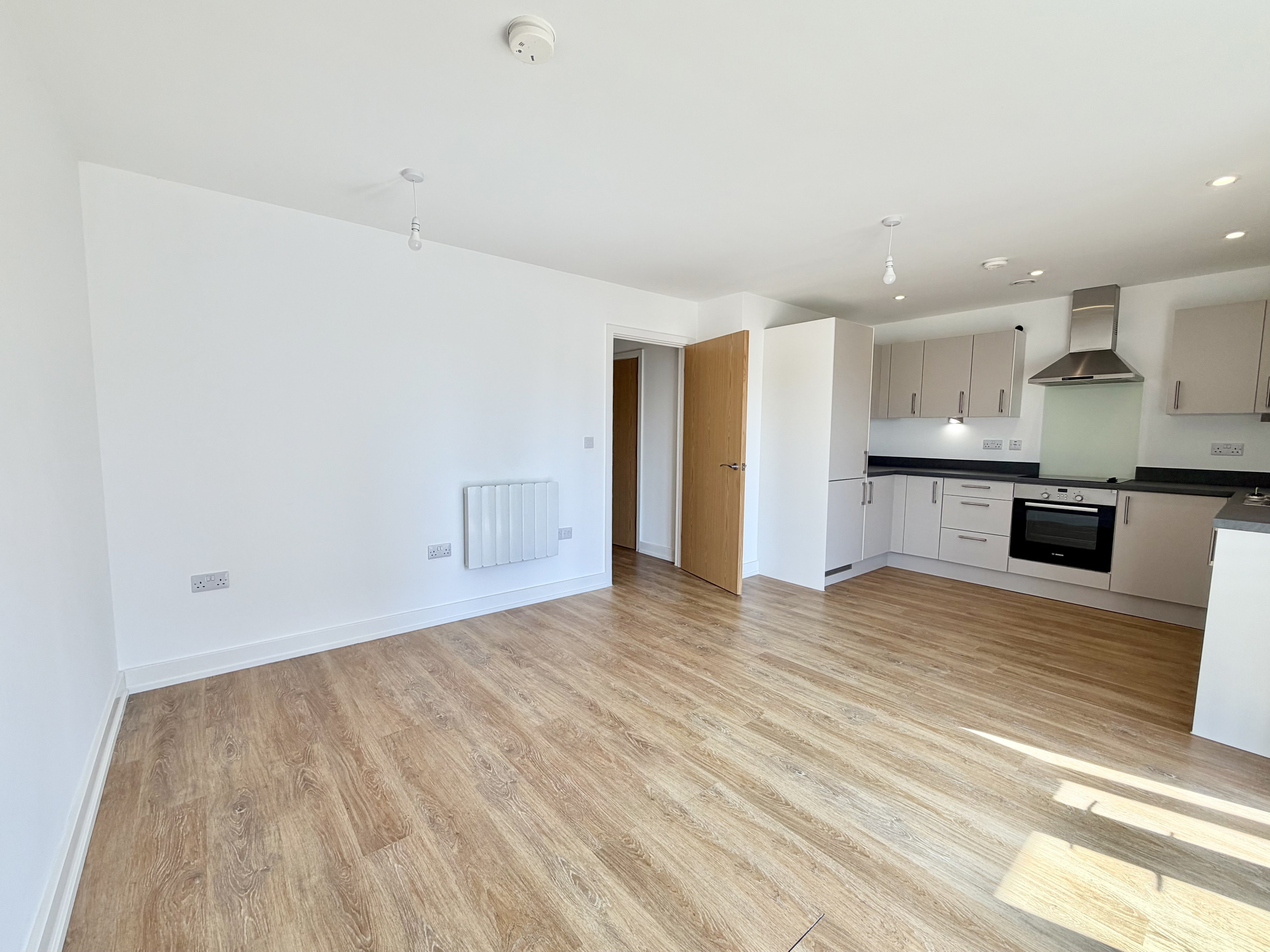 Flat Holmbush Mews in Horsham