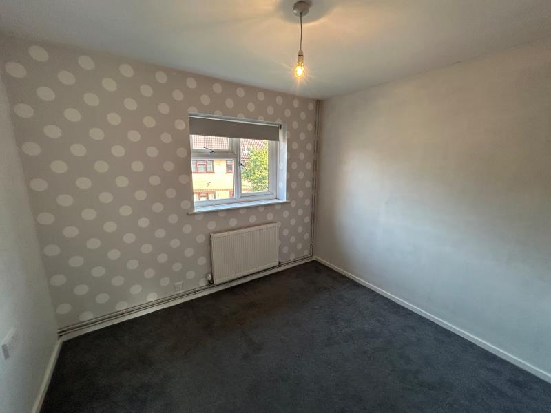 Flat Marjoram Close in Guildford