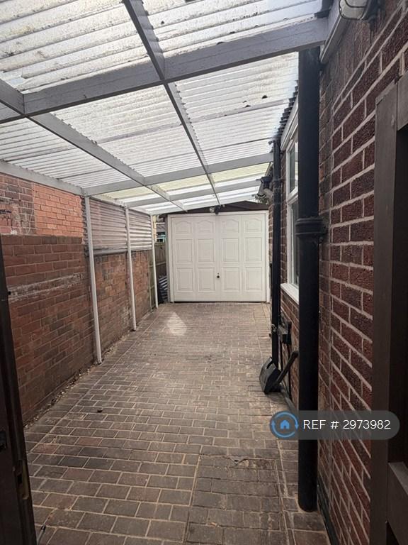 House Broadgate Avenue in Nottingham