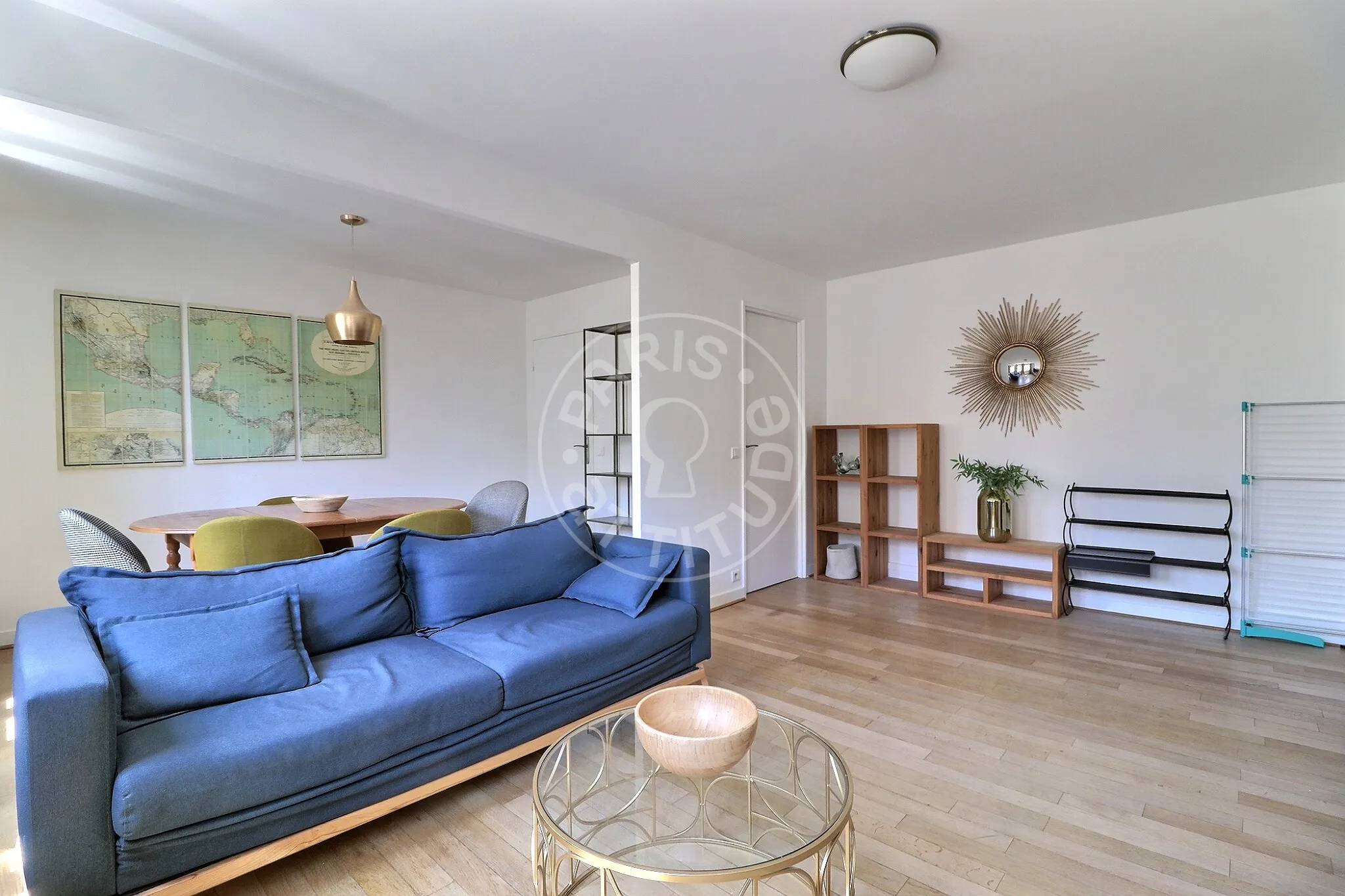 Flat Rue Léon Jouhaux in Paris