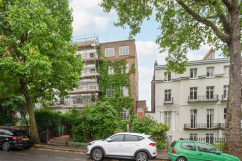Flat Stories Mews in London