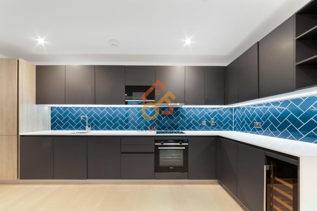 Flat Gorsuch Place in Greater London