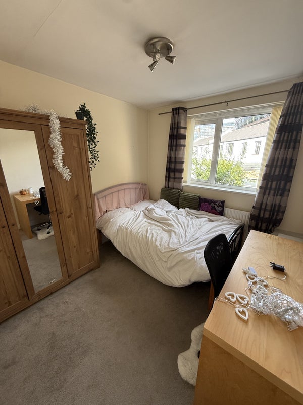 Room Yeldham Road in Greater London