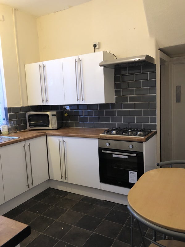 Room Sydney Street in Newcastle-under-Lyme