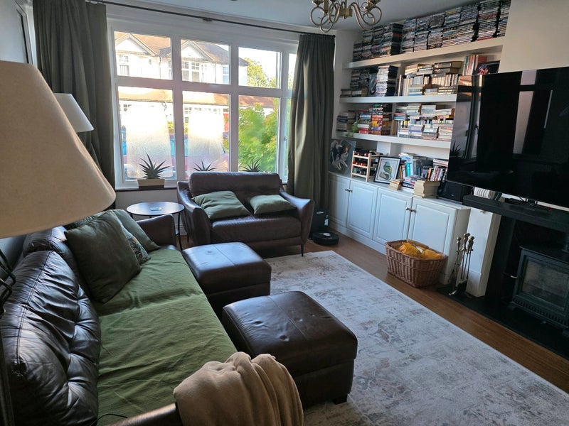 Room Altyre Close in Greater London