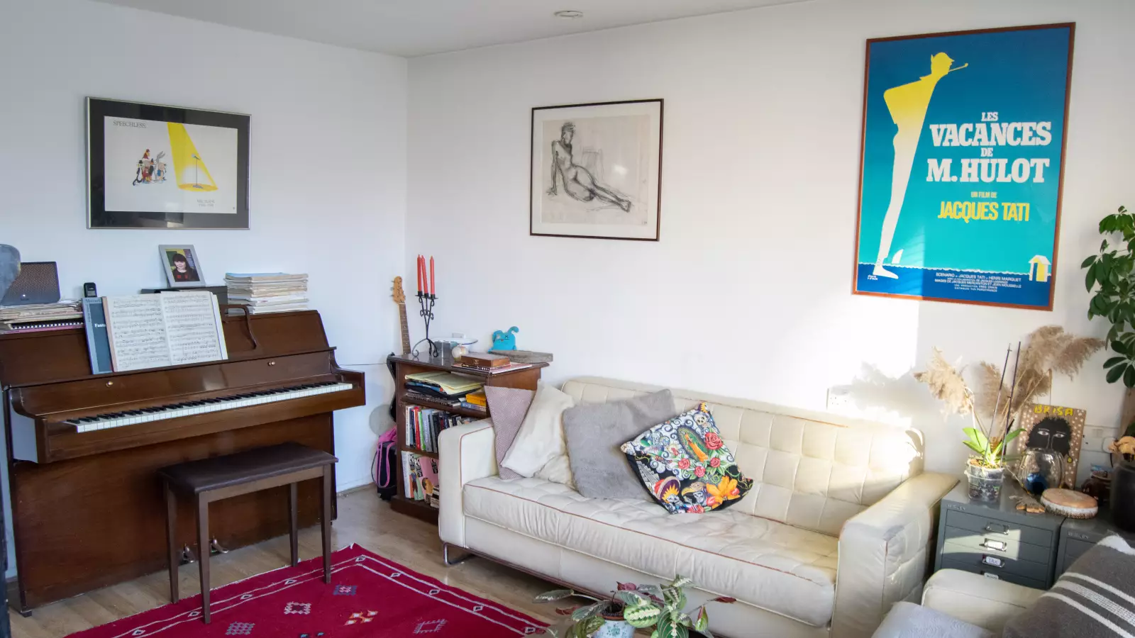 Flat Burdett Road in Greater London