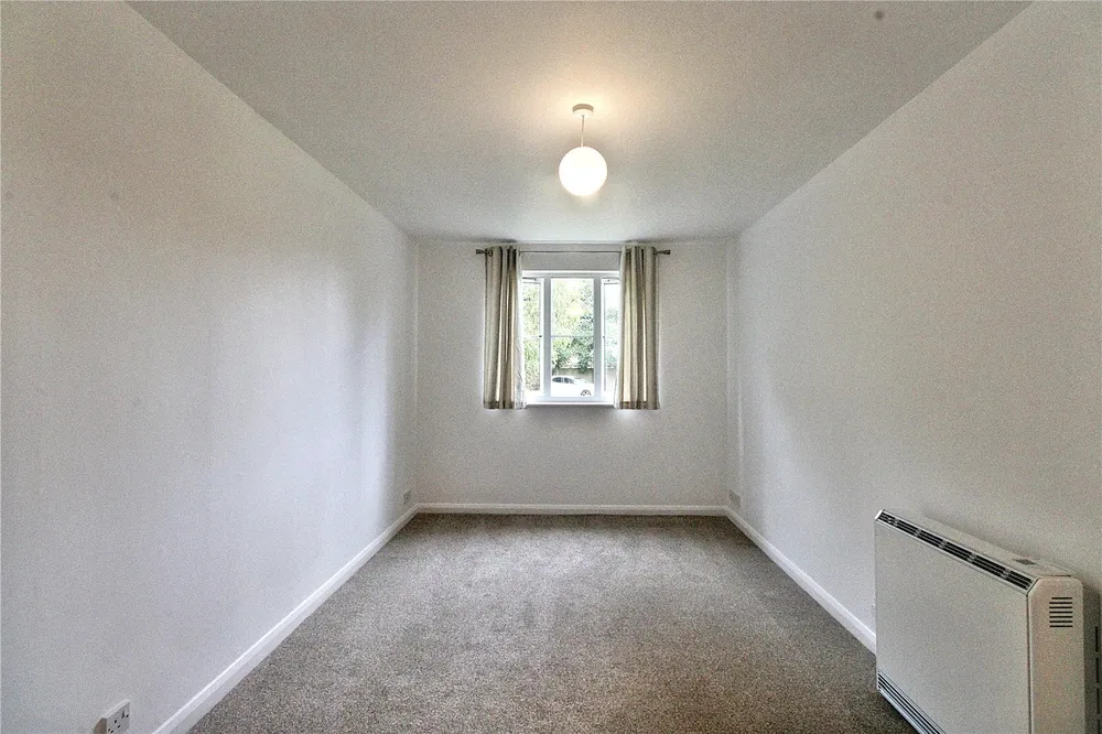 Flat Whitehill Road in Wealden