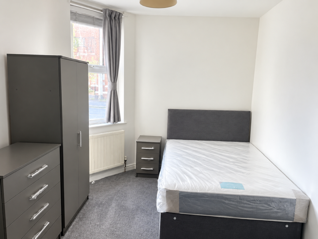 Room Elmsley Street in Preston