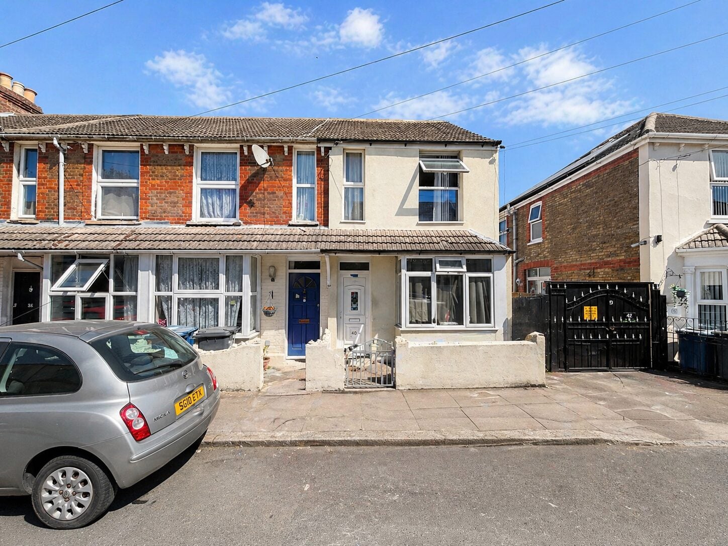 House Booker Lane in High Wycombe