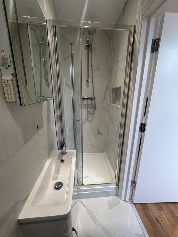 Flat Selsdon Road in Greater London