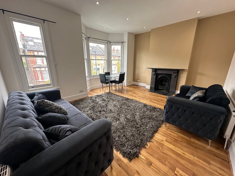 Flat Selsdon Road in Greater London