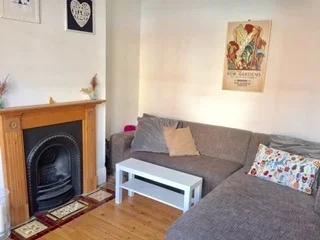 Flat Tintagel Crescent in Greater London