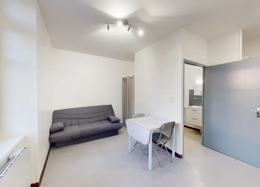 Flat Route de Florac in Comps-la-Grand-Ville