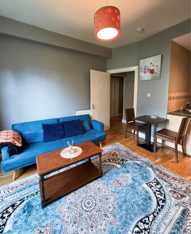 Flat Caledonian Crescent in City of Edinburgh