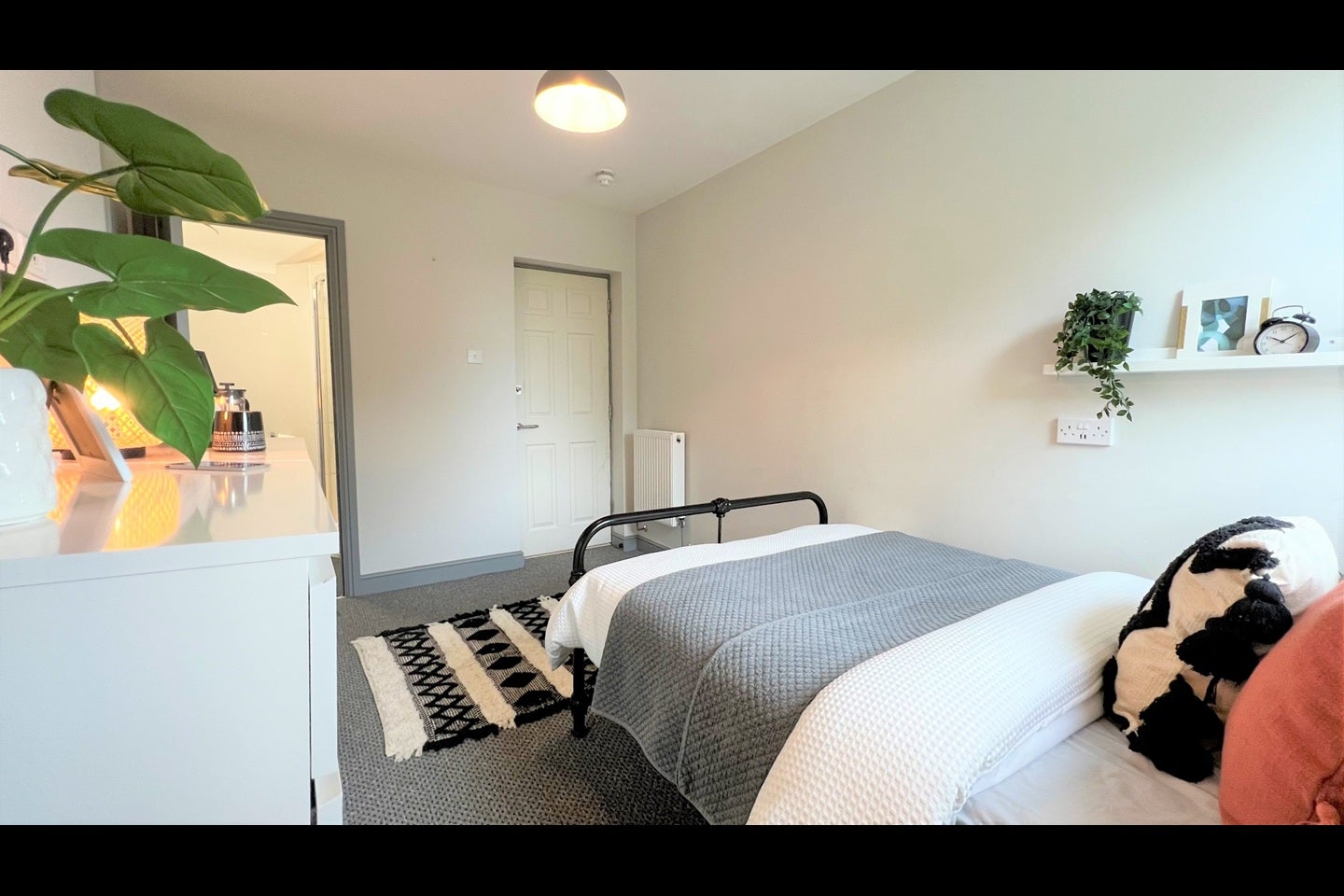 Room Elwick Road in Ashford