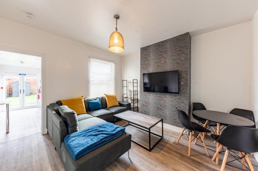 Room Chandos Street in Gedling
