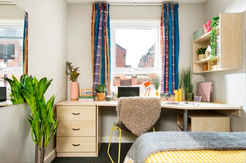 Room Raglan Street in Coventry