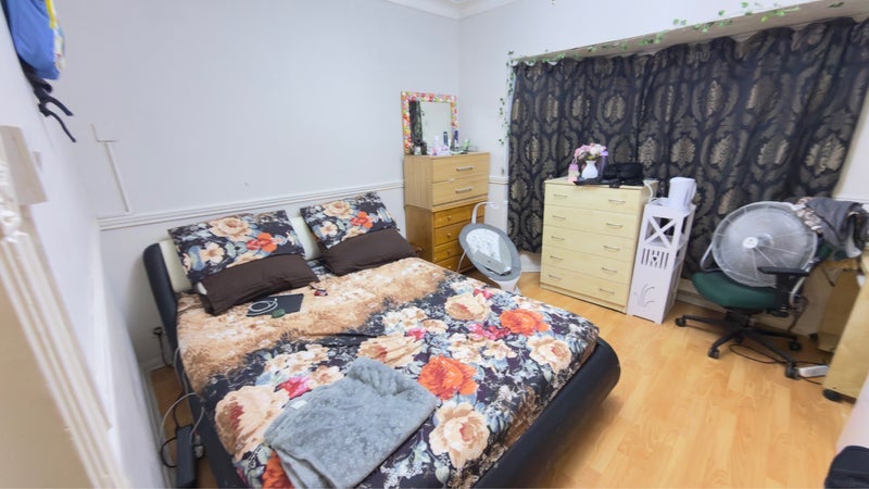 Room Stokes Road in Greater London
