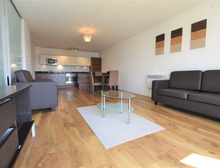 Flat Park Lodge Avenue in Greater London
