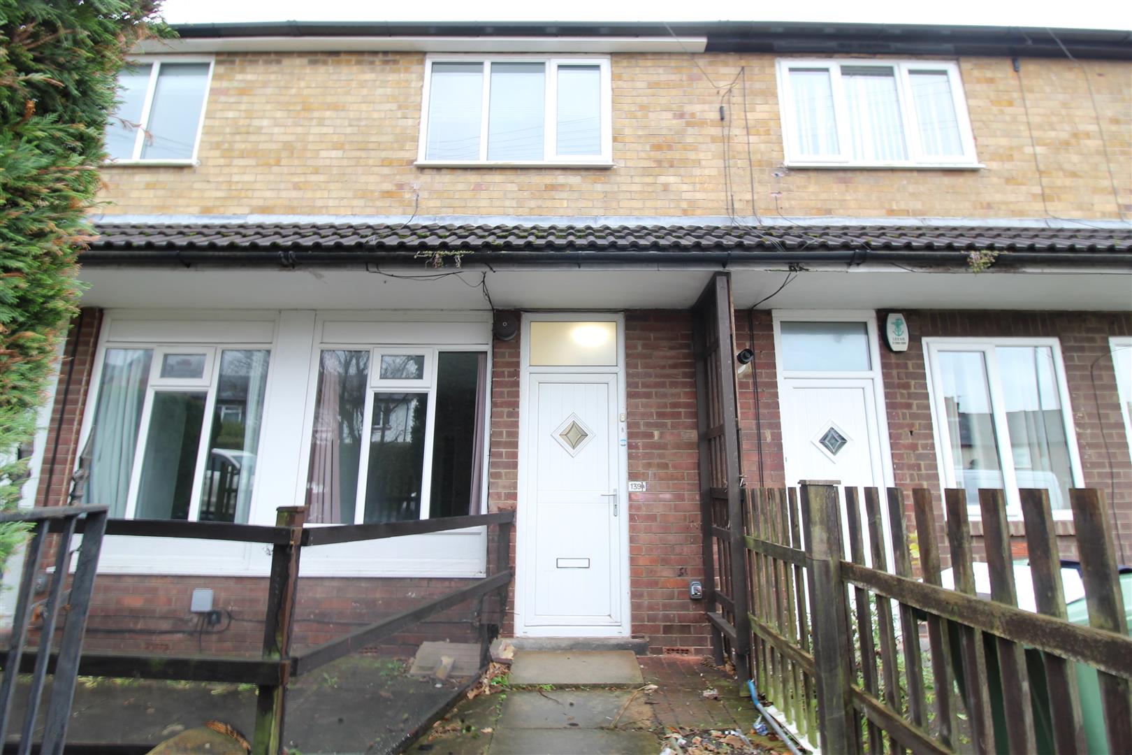 Flat Vesper Road in Leeds