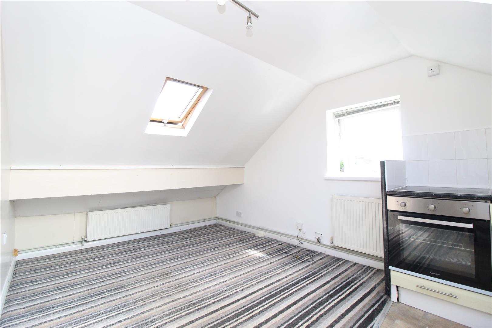 Flat Vesper Road in Leeds