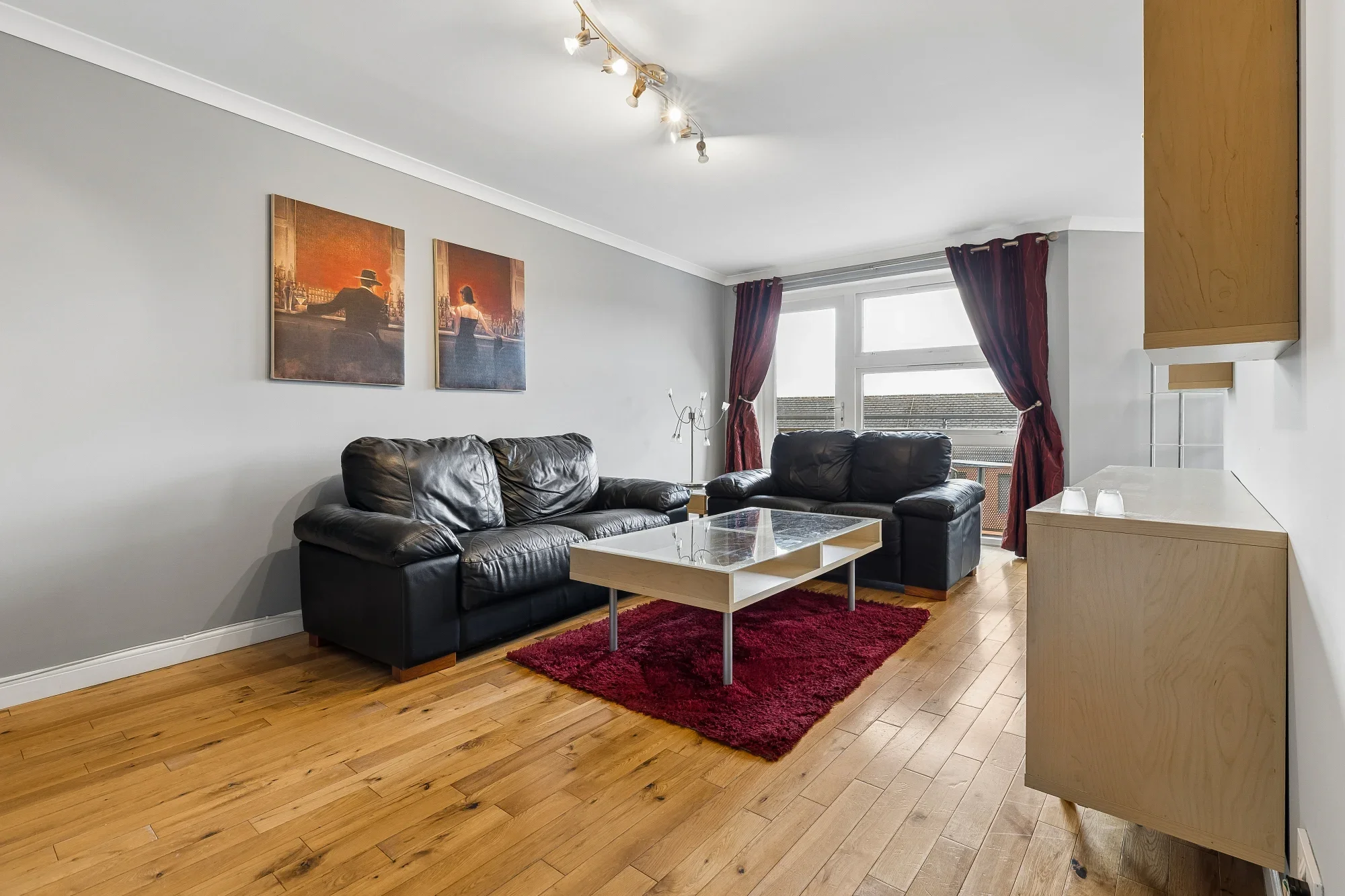 Flat Cooper's Well Street in Glasgow