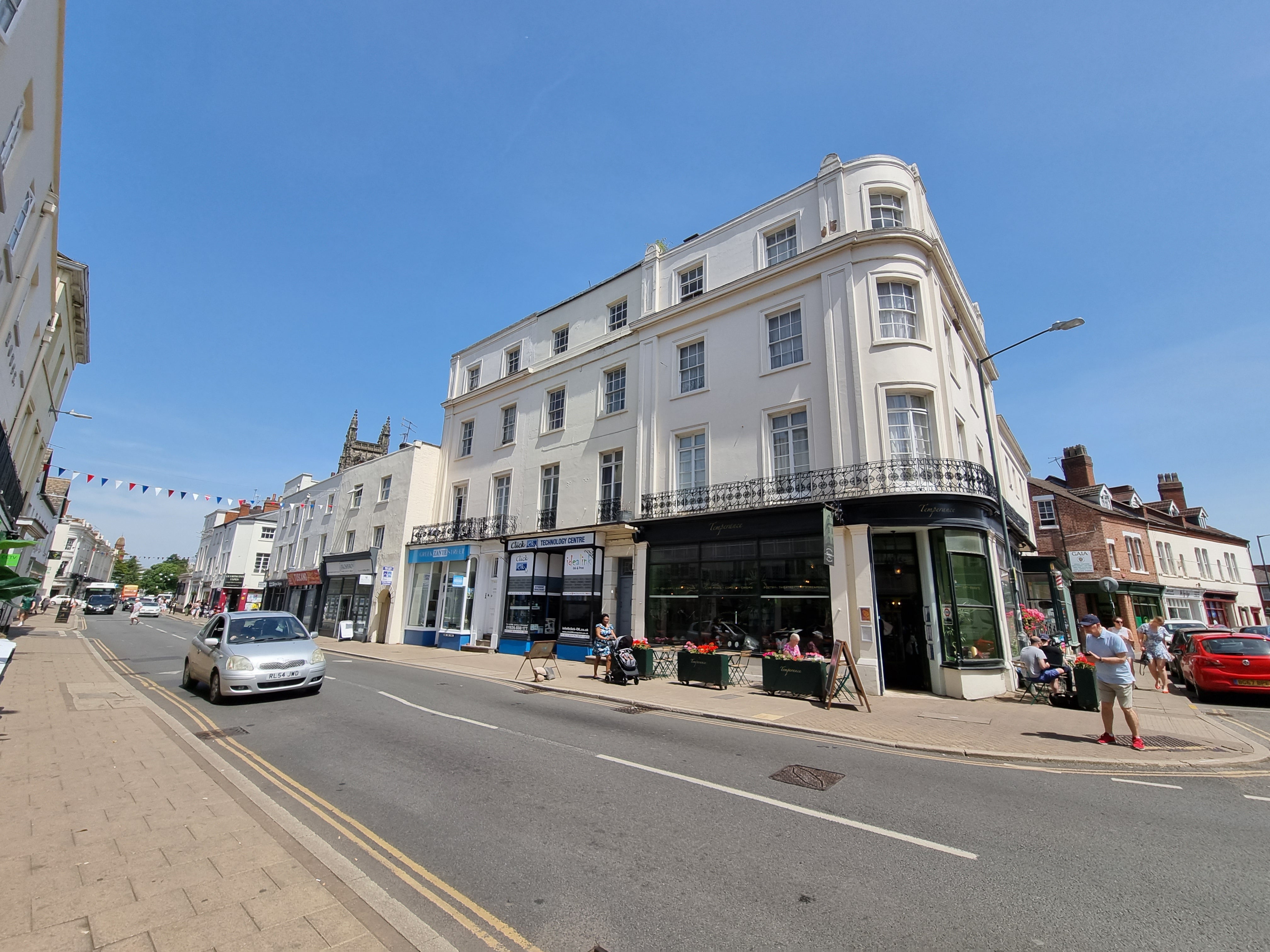 Flat Bath Street in Royal Leamington Spa
