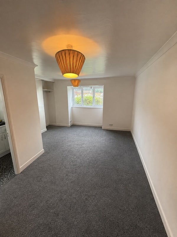 Flat London Road in Maidstone