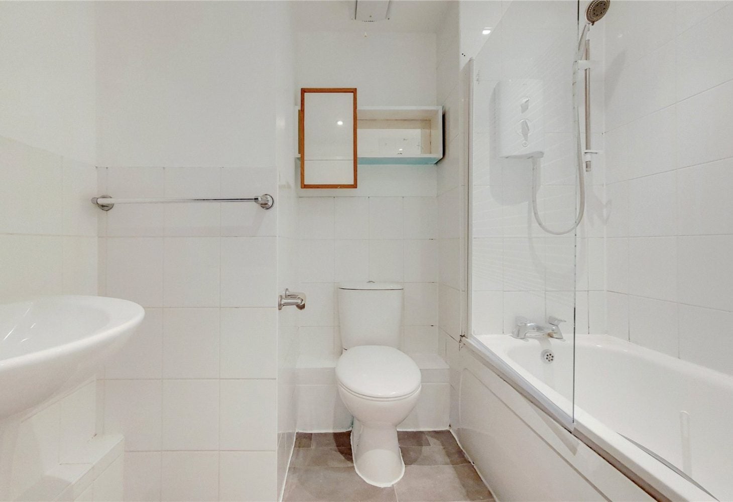 Flat Coleridge Square in Greater London