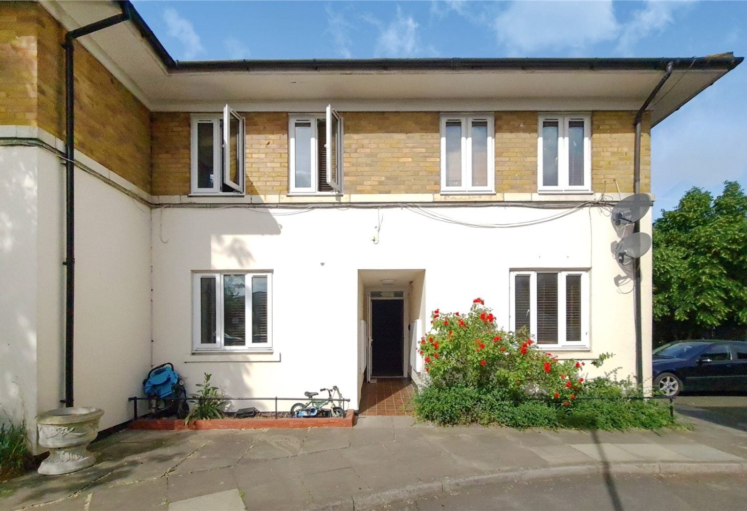 Flat Coleridge Square in Greater London