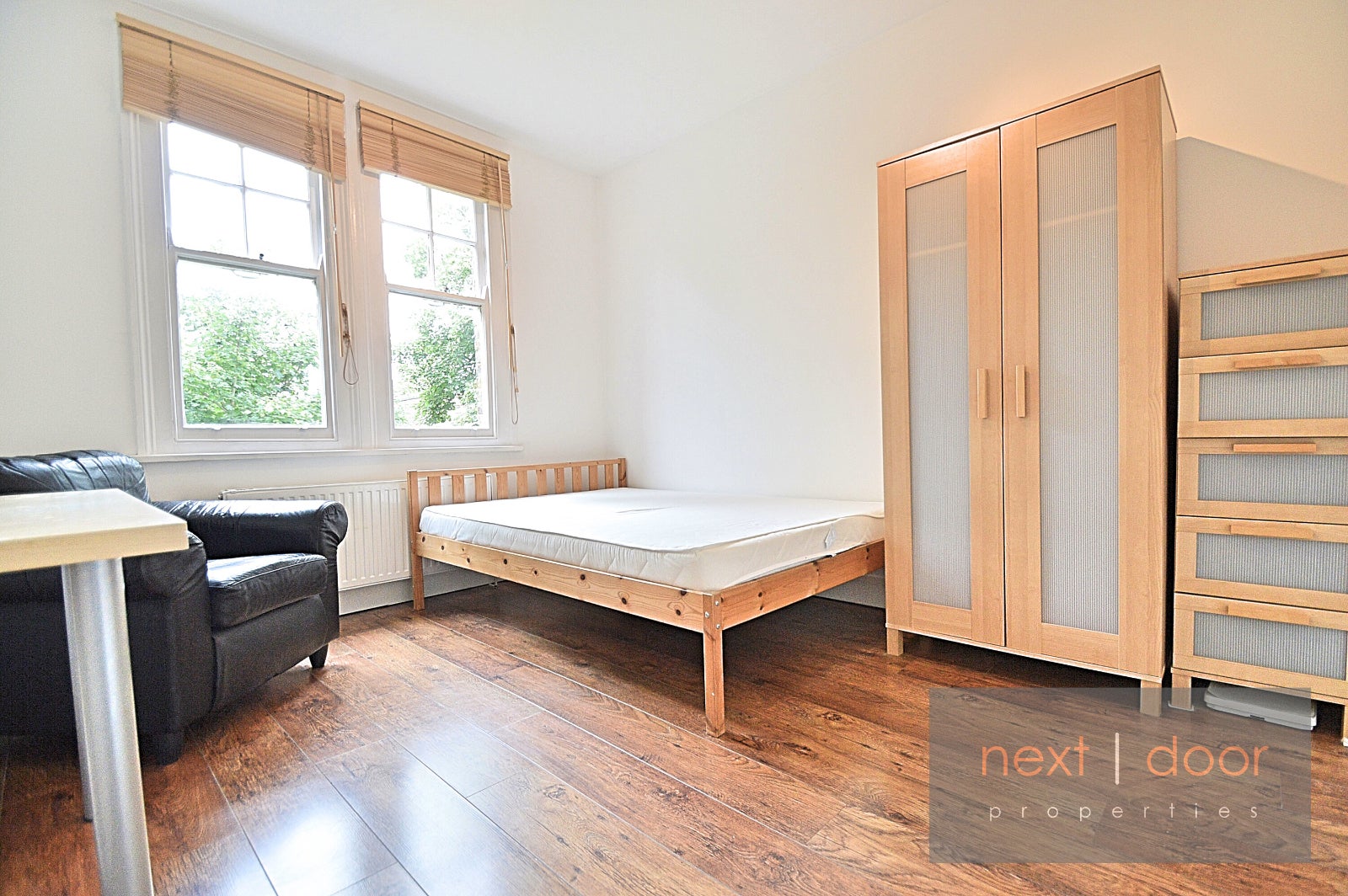 Flat Rosenthal Road in London