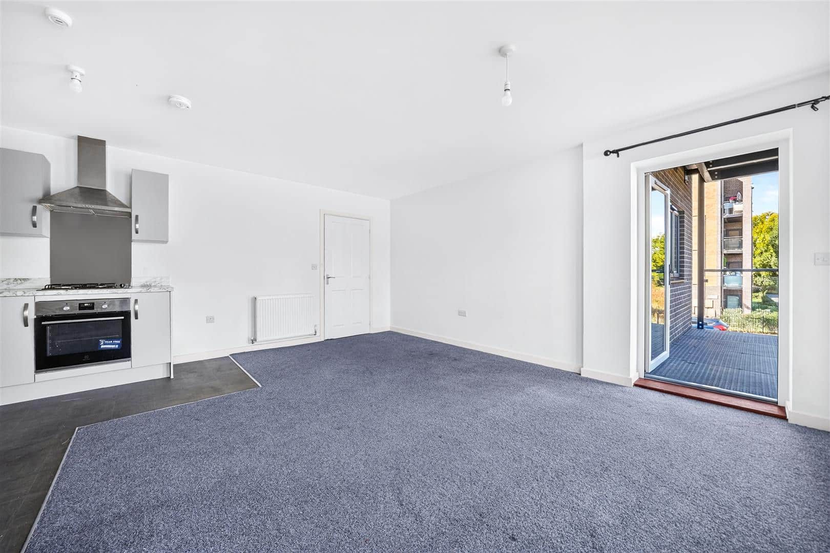 Flat Sparrow Street in Greater London