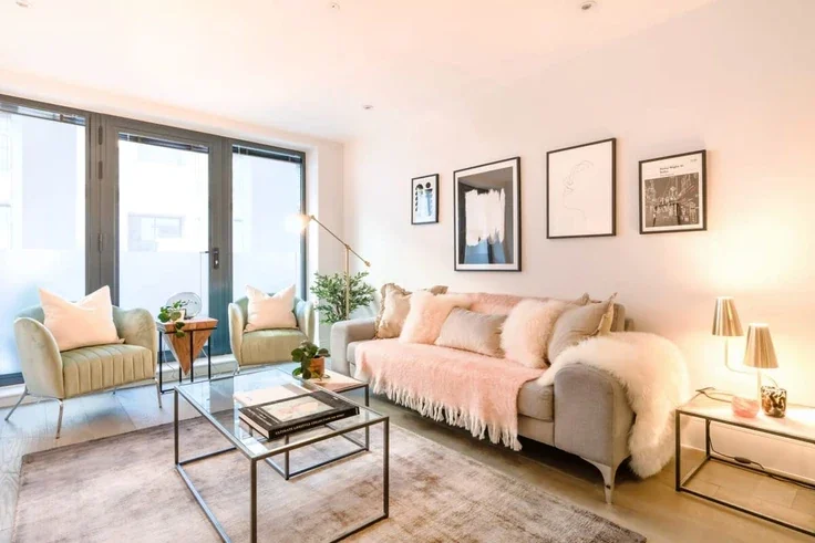 Flat King's Mews in Greater London