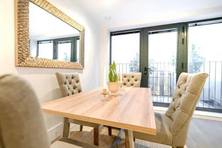 Flat King's Mews in Greater London