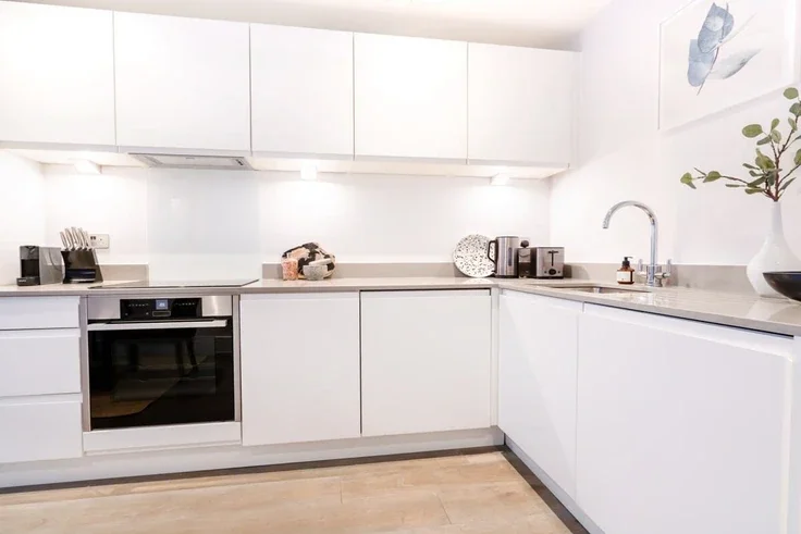 Flat King's Mews in Greater London