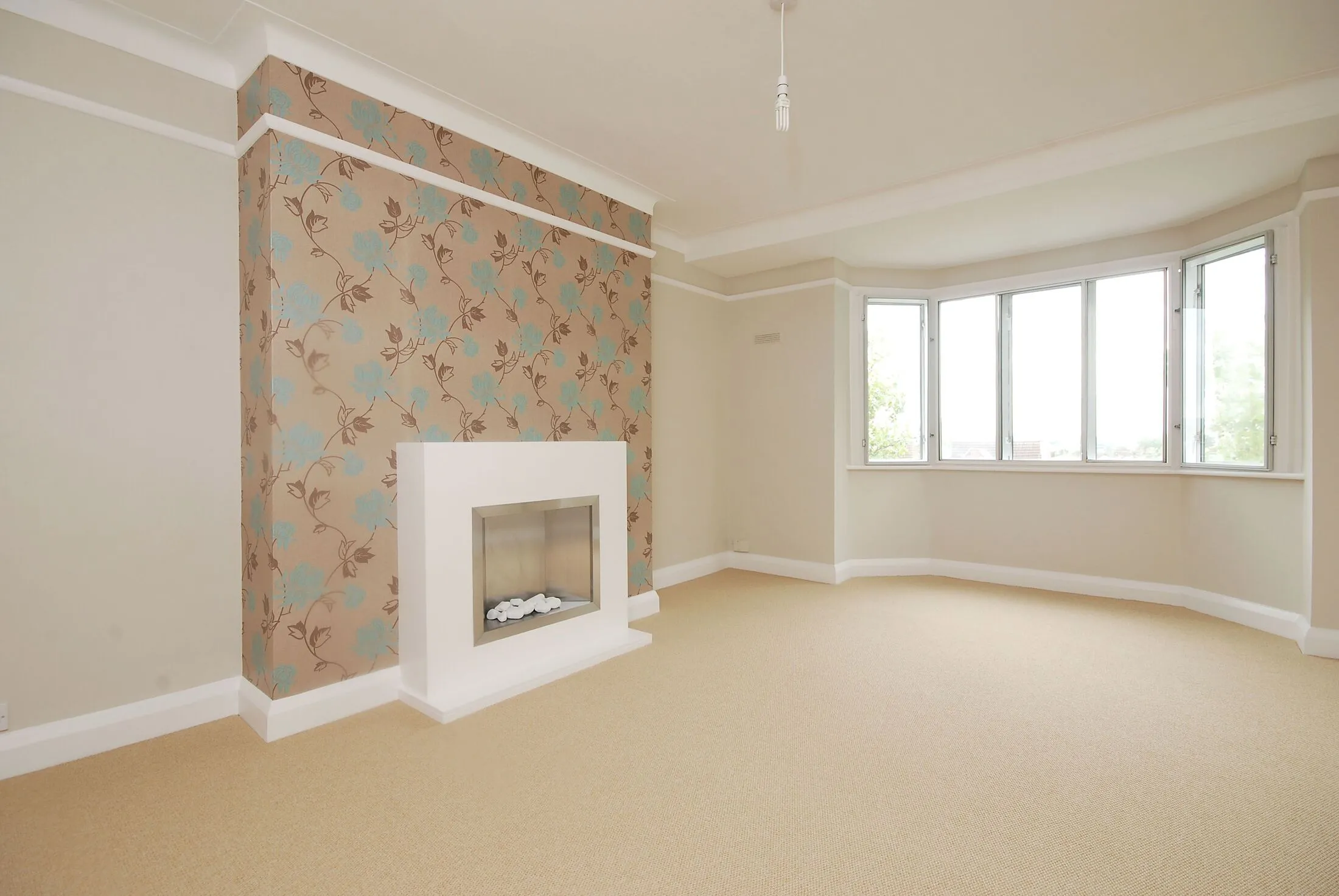 Flat Streatham High Road in Greater London