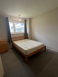 Room Whitlock Drive in Greater London