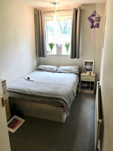 Room Whitlock Drive in Greater London