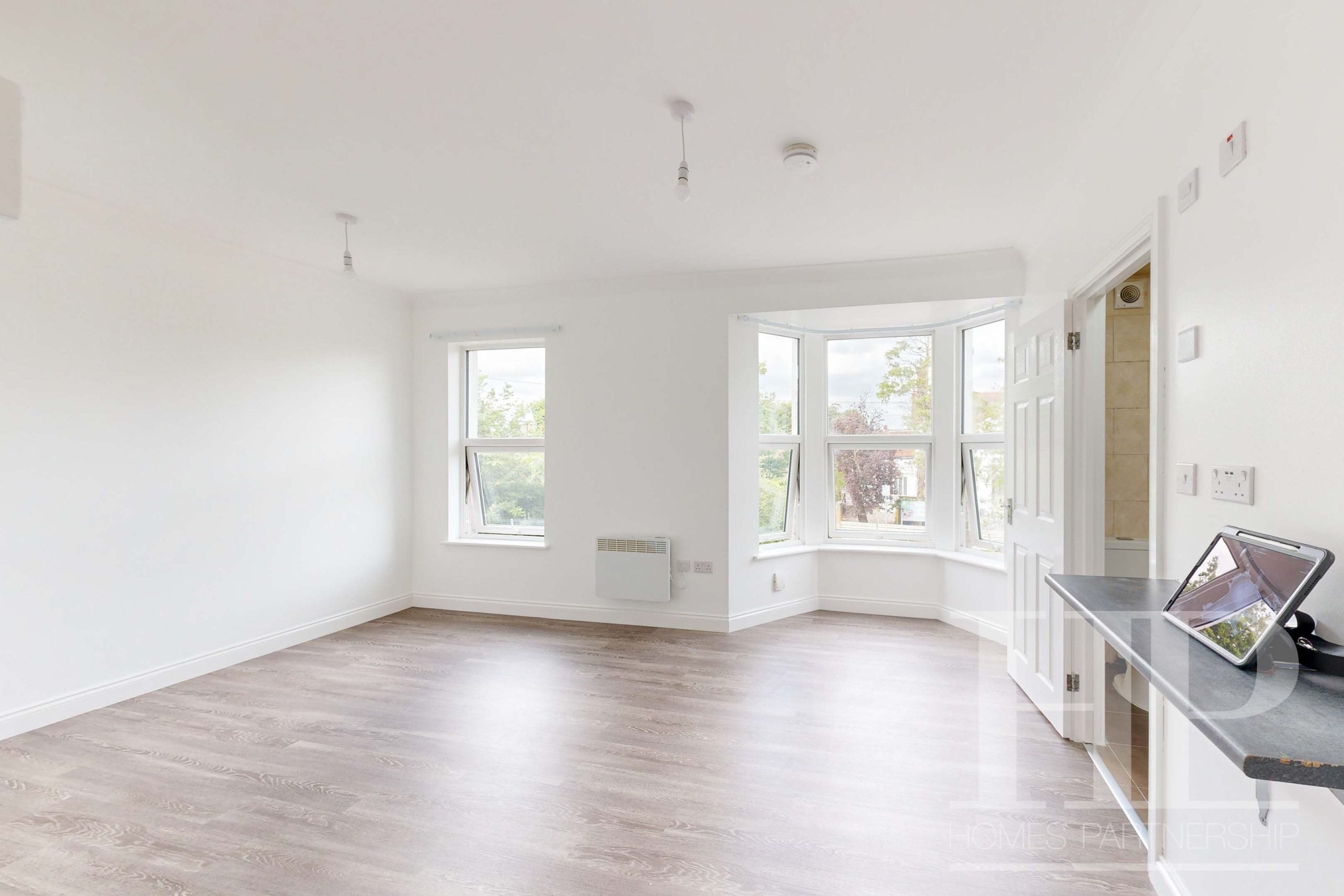 Flat Ifield Road in Crawley