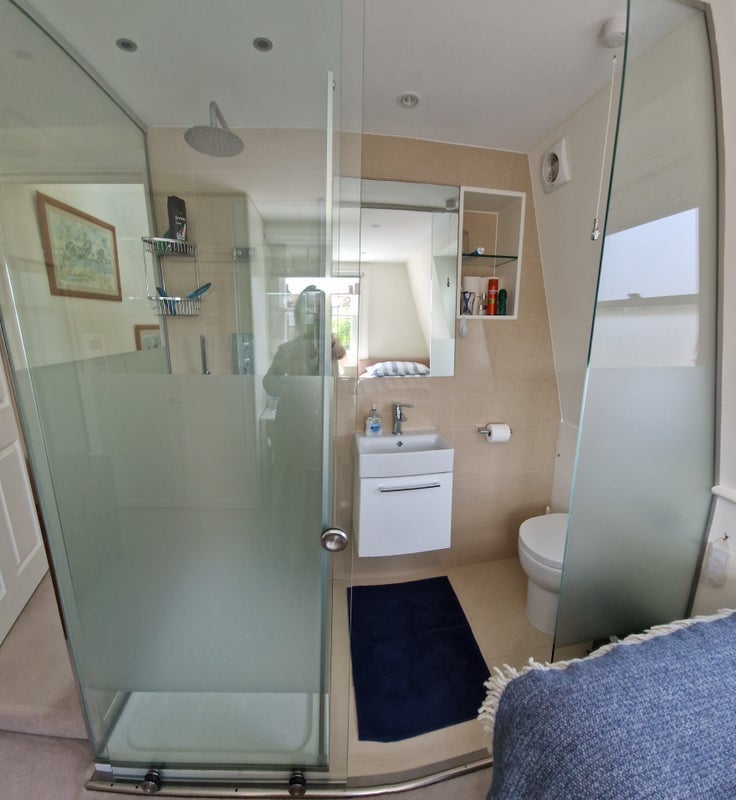 Room Burnfoot Avenue in Greater London