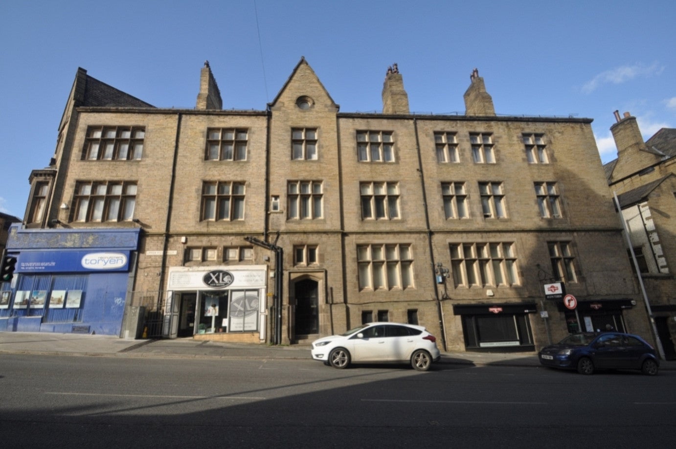 Flat Upper Piccadilly in Bradford