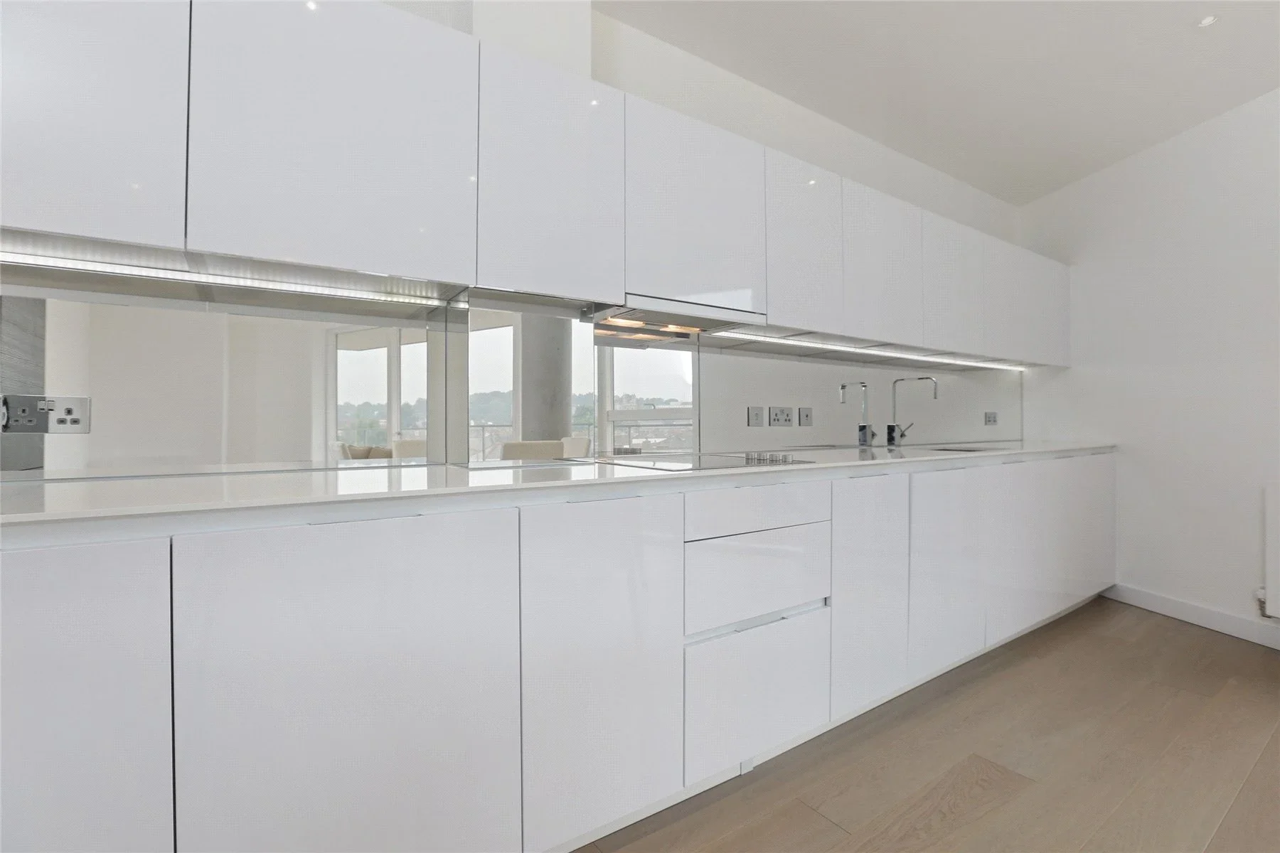 Flat Banning Street in Greater London