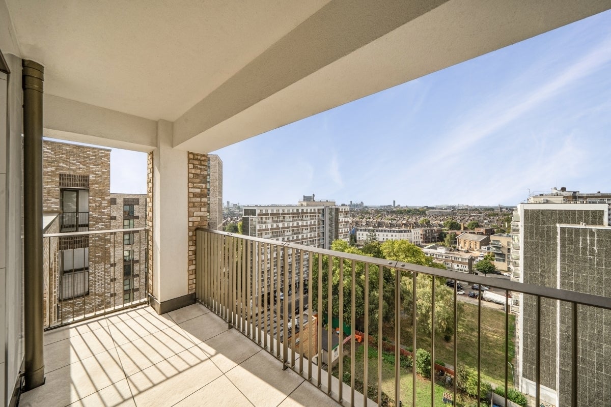 Flat Castellain Road in City of Westminster